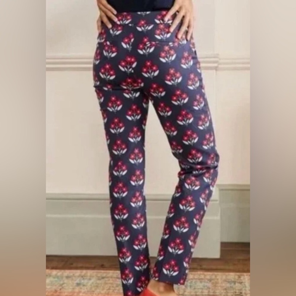 Boden Navy/Red Floral Richmond
Stretch Ankle Trousers - 2P